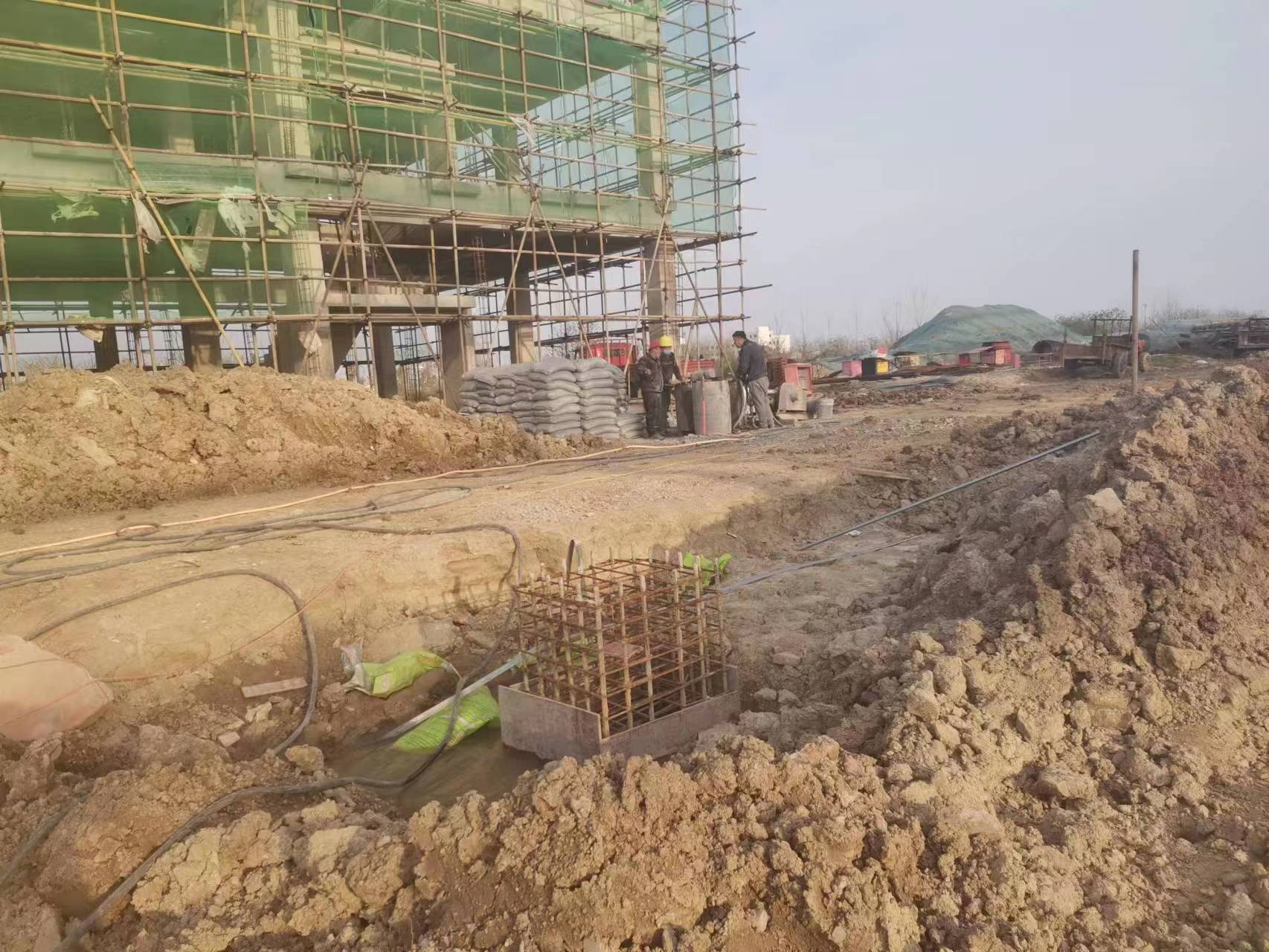 霞山当桥梁出现裂缝的时候应该及时加固修补